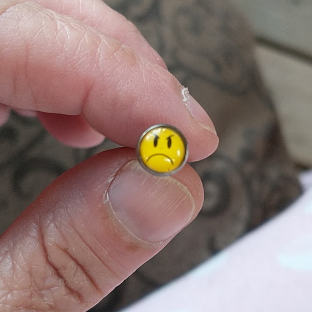 NWOT Unhappy Face Tongue Barbell